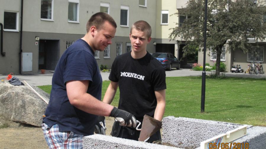 Adam och kompis